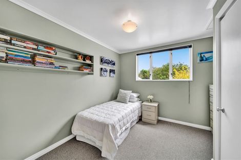 Photo of property in 12b Frank Frethey Place, Highlands Park, New Plymouth, 4312