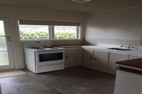 Photo of property in 2/66 Great South Road, Papakura, 2110