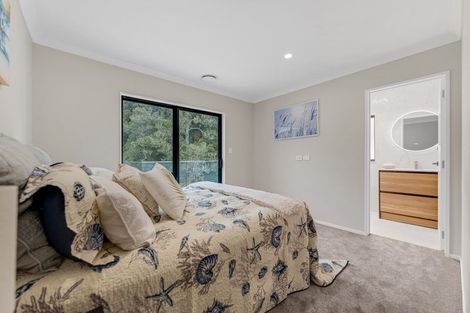 Photo of property in 2e Hughs Way, Flat Bush, Auckland, 2019