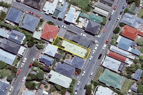 Photo of property in 18 Porritt Avenue, Mount Victoria, Wellington, 6011