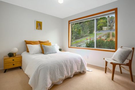 Photo of property in 15 Tainui Terrace, Tawa, Wellington, 5028