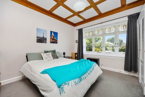 Photo of property in 6 Admiral Beatty Avenue, Mount Roskill, Auckland, 1041