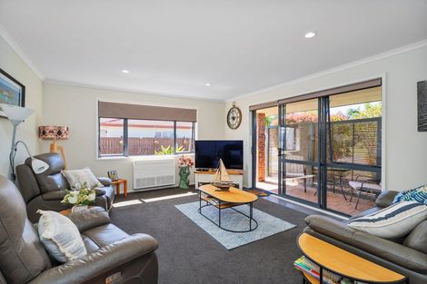 Photo of property in 16 Cobham Lane, Whitianga, 3510