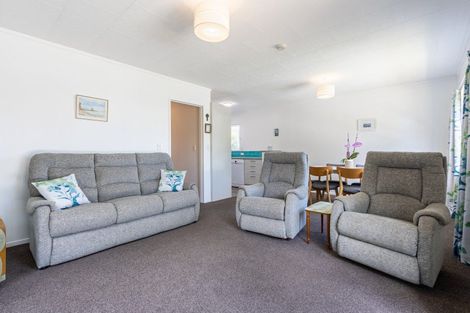 Photo of property in 2/3 Park Road, Paraparaumu Beach, Paraparaumu, 5032