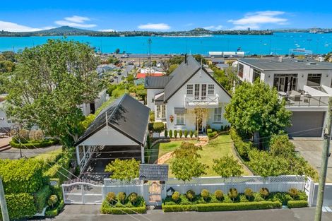 Photo of property in 3 Richmond Avenue, Northcote Point, Auckland, 0627