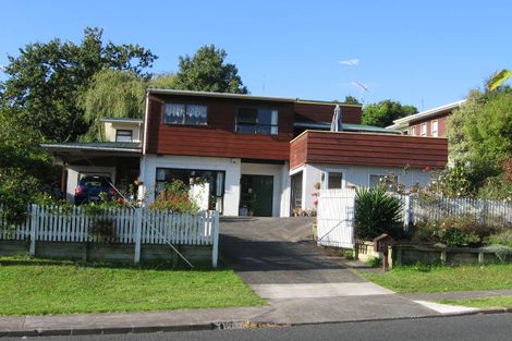 Photo of property in 64 Glencoe Road, Browns Bay, Auckland, 0630