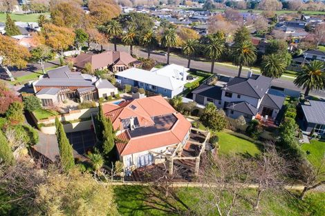 Photo of property in 5 The Oaks, Awapuni, Palmerston North, 4412