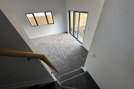 Photo of property in 6 Nagra Lane, Papakura, 2110