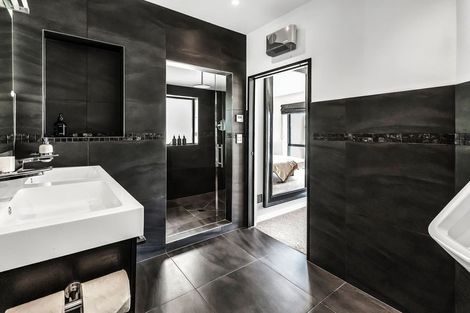 Photo of property in 21 Whareora Terrace, Cashmere, Christchurch, 8022