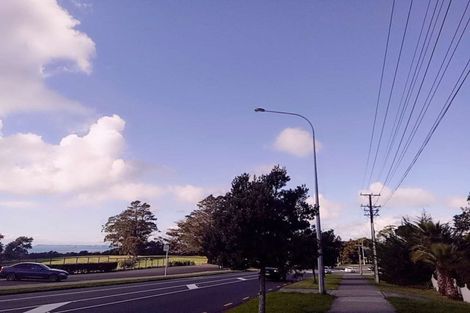 Photo of property in 1/288 East Coast Road, Forrest Hill, Auckland, 0620