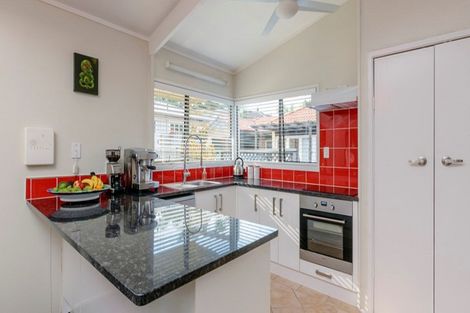 Photo of property in 18a Alberta Street, Point Chevalier, Auckland, 1022