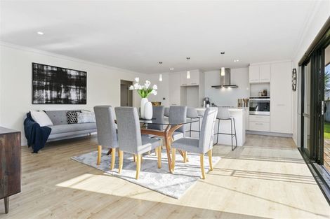 Photo of property in 6 Kettlewell Drive, Silverdale, 0932