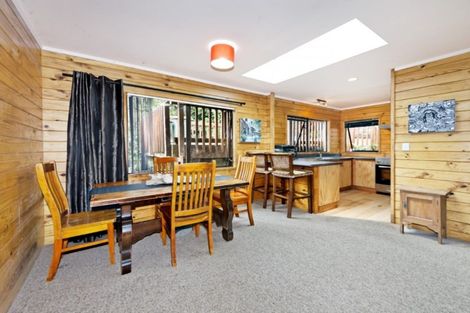 Photo of property in 130 Victory Road, Laingholm, Auckland, 0604