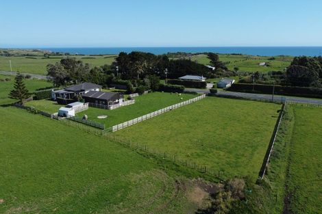 Photo of property in 3636 South Road, Opunake, 4682