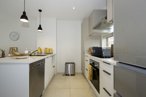 Photo of property in 5/2b Walsall Street, Avondale, Auckland, 1026