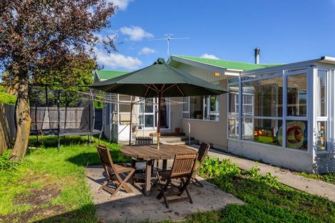 Photo of property in 28 Warren Crescent, Hillmorton, Christchurch, 8025