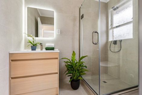 Photo of property in 141 Glamorgan Drive, Torbay, Auckland, 0630