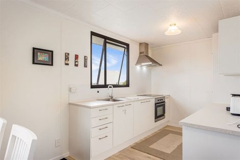 Photo of property in 3 Maywood Crescent, Glen Eden, Auckland, 0602