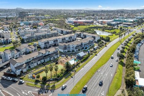 Photo of property in 1/28 Oneroa Road, East Tamaki, Auckland, 2013