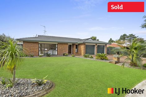 Photo of property in 12 Carlinka Place, Conifer Grove, Takanini, 2112