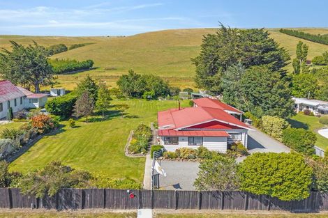 Photo of property in 49 Princes Street, Waikari, 7420