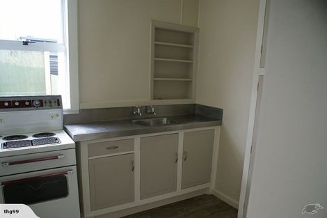 Photo of property in 2/2 Cashmere Road, Cashmere, Christchurch, 8022