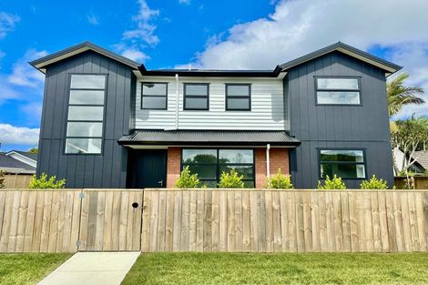 Photo of property in 6c Jern Place, Eastern Beach, Auckland, 2012