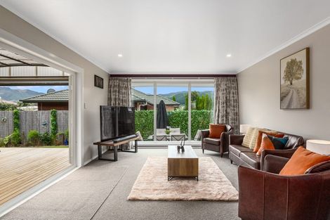 Photo of property in 9 Rongonui Street, Elderslea, Upper Hutt, 5018