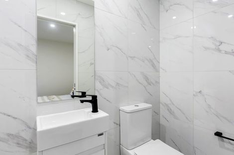 Photo of property in 5/5 Chevis Place, Pakuranga, Auckland, 2010