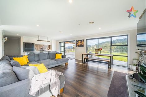 Photo of property in 119 Coast Road, Wainuiomata, Lower Hutt, 5373