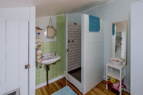 Photo of property in 19a Marine Parade South, Foxton Beach, Foxton, 4815