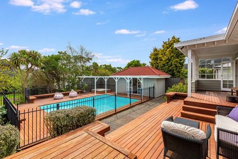 Photo of property in 396 Muritai Road, Eastbourne, Lower Hutt, 5013