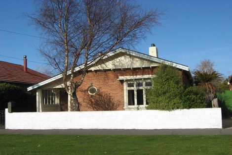 Photo of property in 41 Hargest Crescent, Saint Kilda, Dunedin, 9012