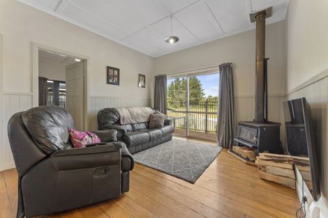 Photo of property in 24-26 Churchill Crescent, Shannon, 4821