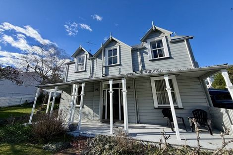Photo of property in 31 Coote Road, Bluff Hill, Napier, 4110