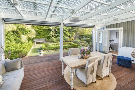 Photo of property in 6 Kapai Road, Devonport, Auckland, 0624