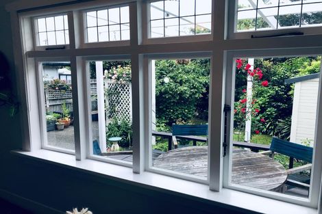 Photo of property in 353 Muritai Road, Eastbourne, Lower Hutt, 5013