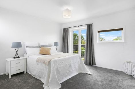 Photo of property in 1/39 Stottholm Road, Titirangi, Auckland, 0604