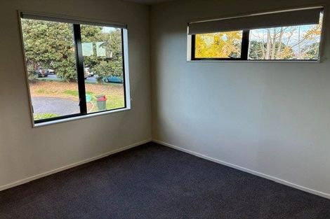 Photo of property in 35 Spalding Rise, Golflands, Auckland, 2013
