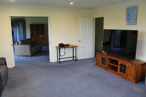 Photo of property in 4 Sunninghurst Drive, Fairfield, Dunedin, 9018