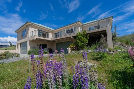 Photo of property in 25 Muriwai Drive, Manapouri, 9679