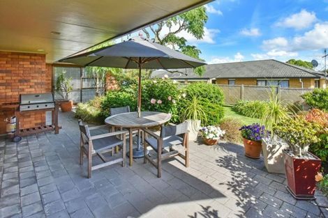 Photo of property in 70 Charles Prevost Drive, The Gardens, Auckland, 2105