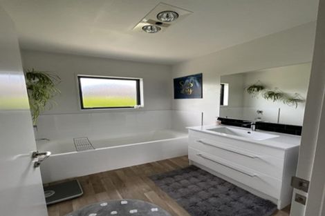 Photo of property in 2/18 Lamorna Road, Parklands, Christchurch, 8083