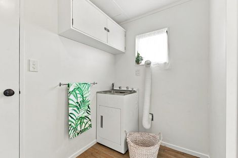 Photo of property in 33 Kent Road, Saint Johns Hill, Whanganui, 4501