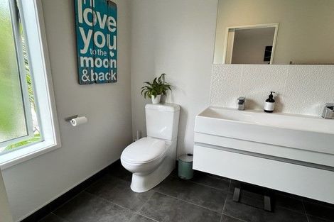 Photo of property in 1/7 Morrow Avenue, Bucklands Beach, Auckland, 2012