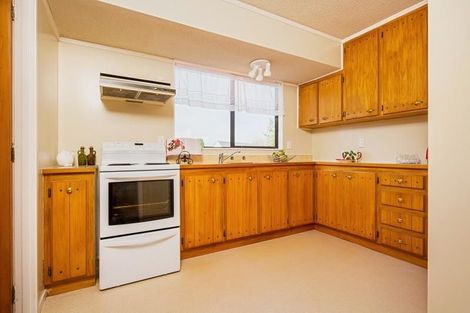 Photo of property in 8 Tate Grove, Half Moon Bay, Auckland, 2012