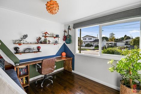 Photo of property in 26 Halberg Street, Papakura, 2110