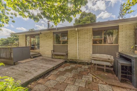 Photo of property in 2/13 Wirihana Road, Titirangi, Auckland, 0604