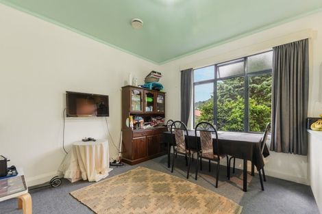 Photo of property in 60 Kent Street, Picton, 7220