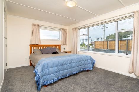Photo of property in 54 Elwyn Crescent, Green Island, Dunedin, 9018